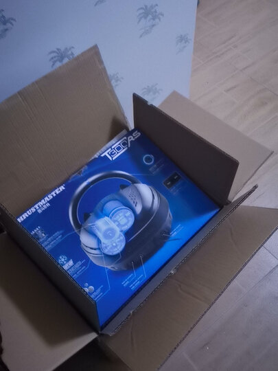 图马思特t300rs:"今天刚到收到的货,其它倒是还不错,就是刹车踏板太硬