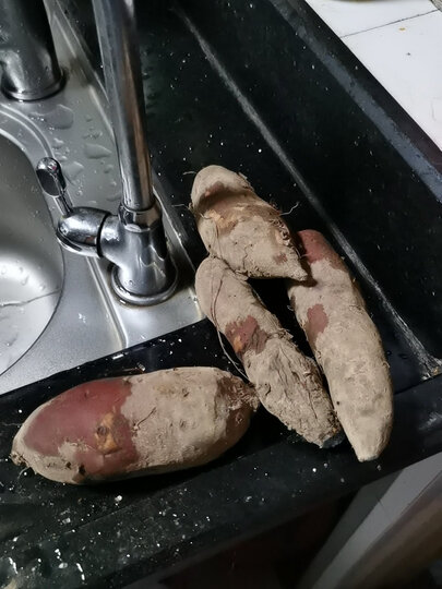 家美舒达临安天目山小香薯:"放了12天,有一根是坏的.不过很好吃.