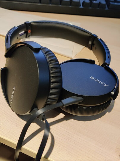 索尼xb550ap:"包装盒特别精美,拆开后非常惊艳的,纹路的扁线不容易