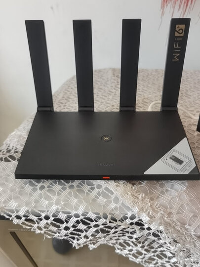 华为(huawei)ws7200:"路由器不错,商家好细心还给送了根六类网线,之前