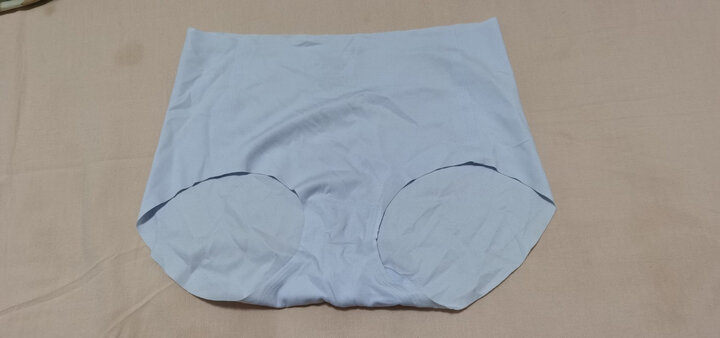 ubrasubras女士内裤女:"穿得非常的舒服,穿脱非常方便,而且也没有勒的