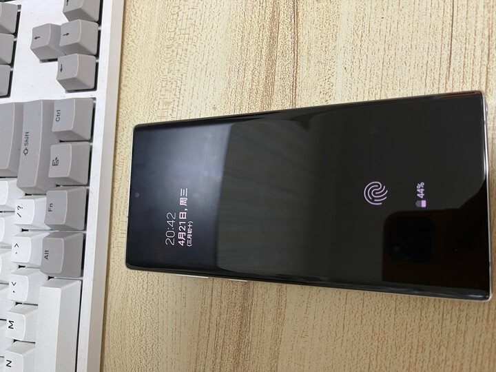 三星(samsung)三星 galaxy note10 (5g版):"手机用了一天多才来评论!