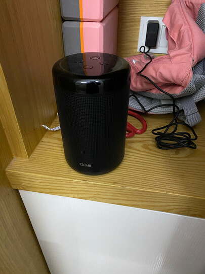 小度小度智能音箱大金刚:"很不错,很满意,灵敏度高,听到小度小度可以