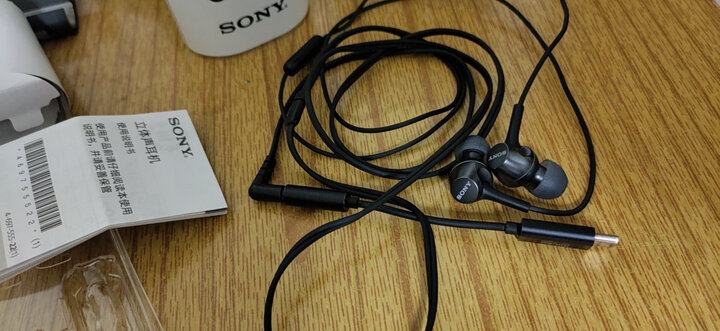 索尼mdr-ex255ap:"耳机比几十块的果然强多了 舒适.