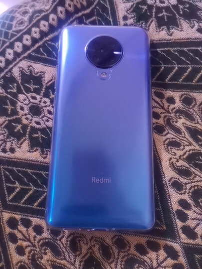 小米redmi k30至尊纪念版:"手机收到使用了也有一段时间了,总得来说