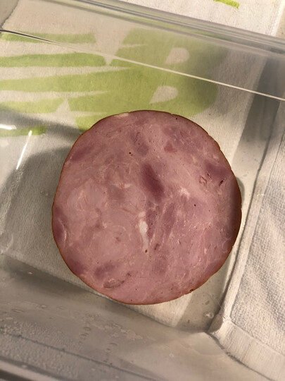 波尼亚纯肉火腿1000g:"拿来切片炒菜是个很不错的选择,肉质细嫩,口感