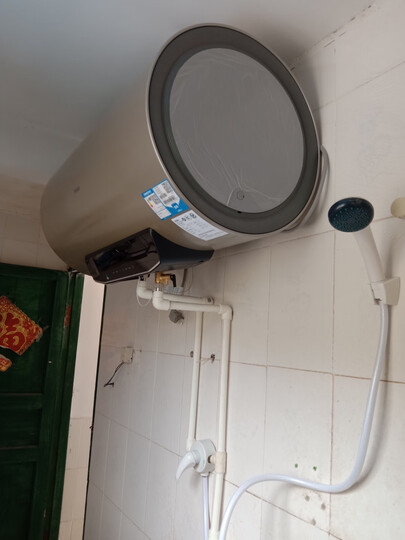 海尔ec6003-jt1(u1):"外形外观:美观大方,还是数字触摸显示加热速度