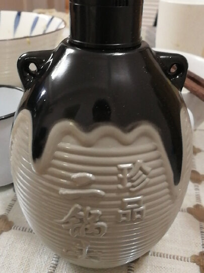 牛栏山白酒:"最爱的二锅头,牛二小泥壶" - 京东