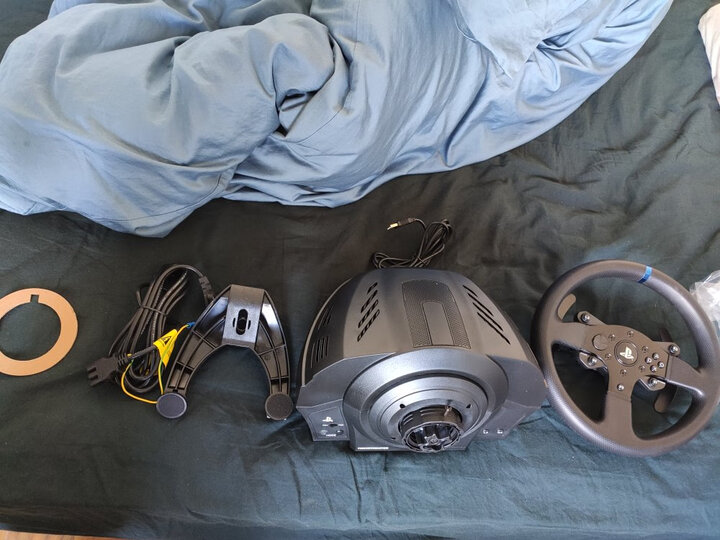 图马思特t300rs:"包装非常严实里里外外有三层还有封条,拆开后方向盘