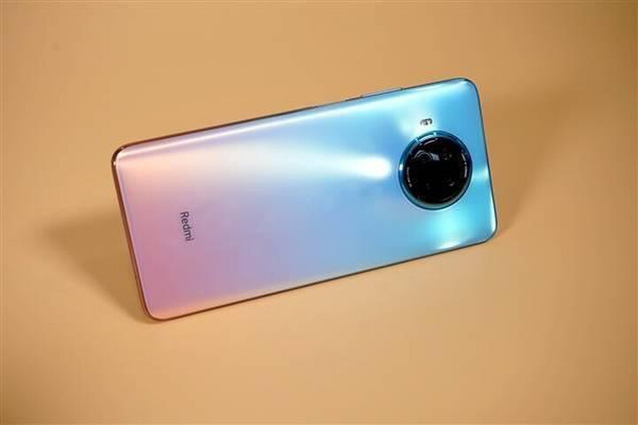 小米redmi note9 pro:"颜色超级好看,充电速度很快." - 京东