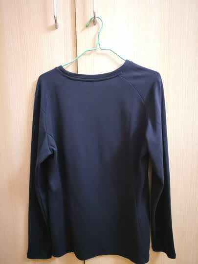 hotsuit6912101:"面料材质:速干面料,含聚酯纤维及聚丙烯纤维上身效果