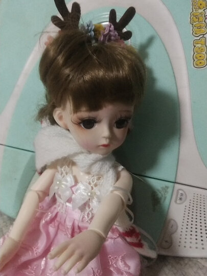 多丽丝娃娃(doris):"孩子挺喜欢的,优点,发量多,送了小梳子,喷发水,各