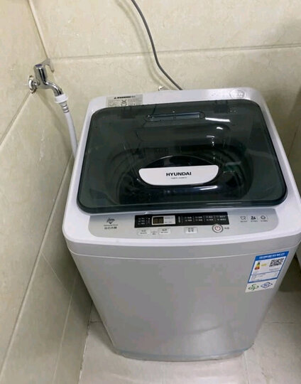 现代(hyundai)xqb65-has801:"洗衣机很不错,小巧轻便,一键启动,蓝光