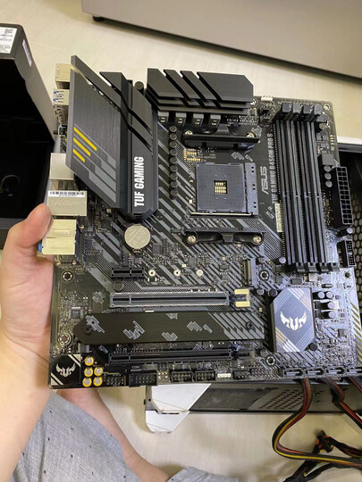 华硕tuf gaming b450m-pro s:"包装保护:包装完整,没有损坏安装难度