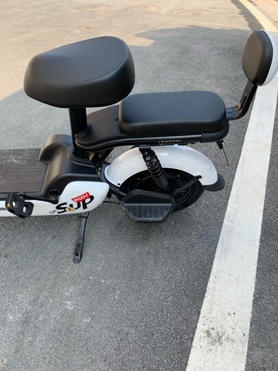 雅迪(yadea)tdt1259z:"送货时间非常快,安装也特别简单,骑行很稳,很