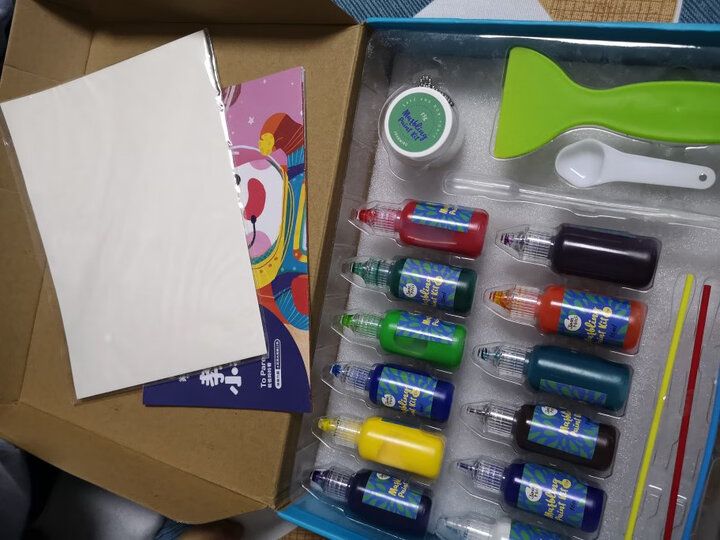 美乐童年浮水画:"这个水拓画的原理真神奇.