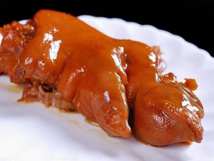 湘村黑猪黑猪供港带筋对开猪蹄:"猪蹄确实不错,虽然比菜场卖的贵,但