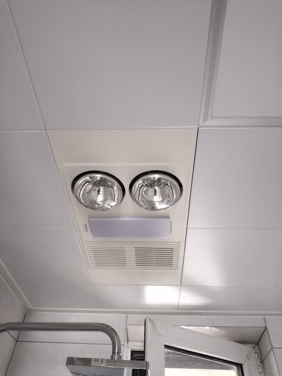 风暖和灯暖二合一浴霸功能很好,大品牌,外观漂亮,还包安装很划算的!