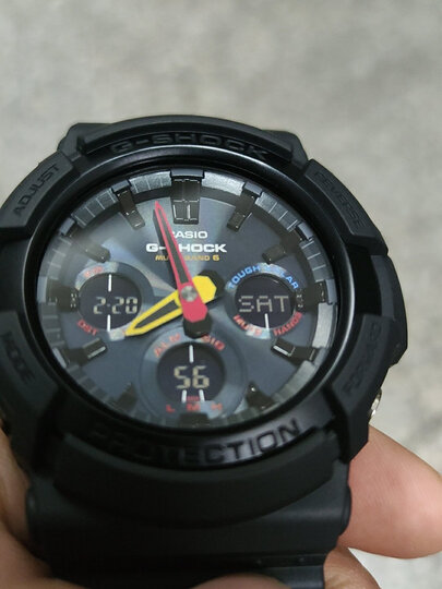 卡西欧gaw-100bmc-1a:"总体色调比示意图偏深,但是我觉得很好看,喜欢