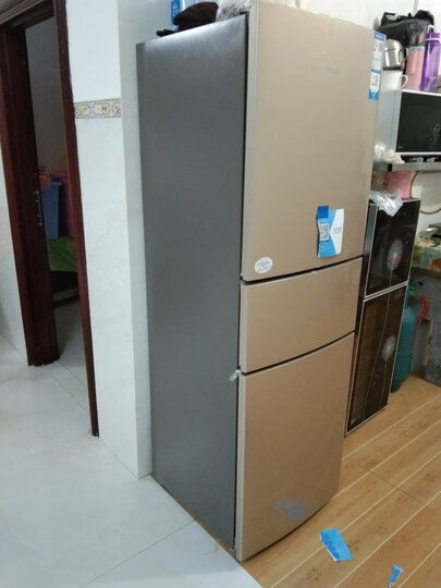 海尔(haier)bcd-216wmpt:"冰箱回来插电一天了,用了一天才来评论,不错