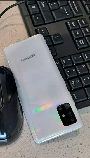 三星galaxy a51:"手机收到了,还不错.