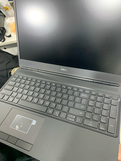 戴尔(dell)precision7560:"活动优惠挺大的,还送了好多礼品,质量有