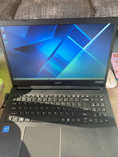 宏碁extensa:"宝贝跟描述的一样,超薄,漂亮,还可以180度折叠,真的是赞