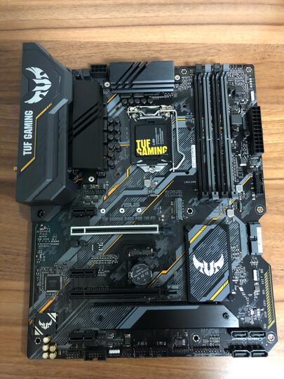 华硕tuf gaming b460-pro (wi-fi):"性价比很高的主板,华硕品质,选他