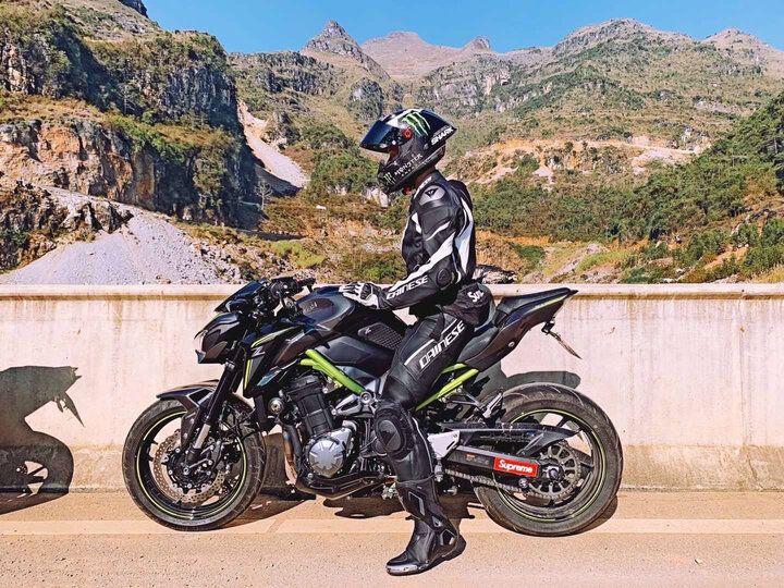 长城长城润滑油捷豹王四冲程全合成摩托车机油:"机油还不错,配送很快