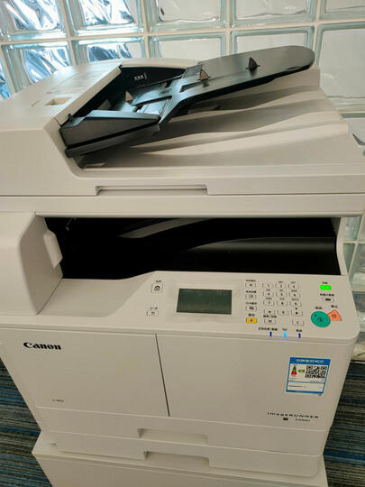 佳能ir2206i:"挺显干净的一台打印机,网络连接也很方便,声音也还好