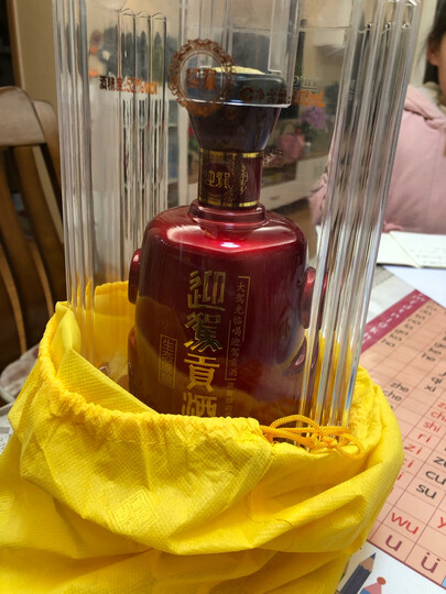 迎驾贡酒生态原酿:"口感不错,不上头,开瓶后酒香满屋,包装大气,京东