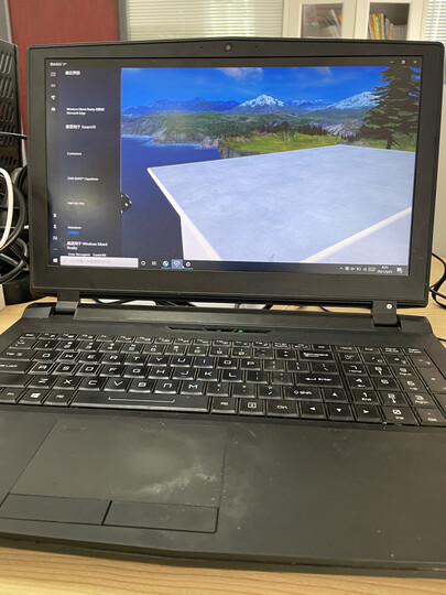 惠普(hp)reverb g2:"惠普的vr头显做的还是很精致,各种无障碍使用配件
