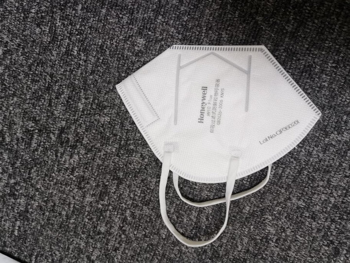 霍尼韦尔(honeywell):"以前用的n95口罩都是别的品牌的,这次试一下