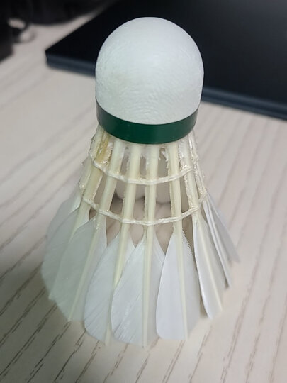 威克多羽毛球:"外观包装:包装简洁,victor的经典包装做工质量:做工还