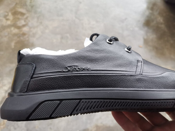 意尔康生活休闲鞋1211zr97786w:"这居然印个sport,这跟sport哪点沾边