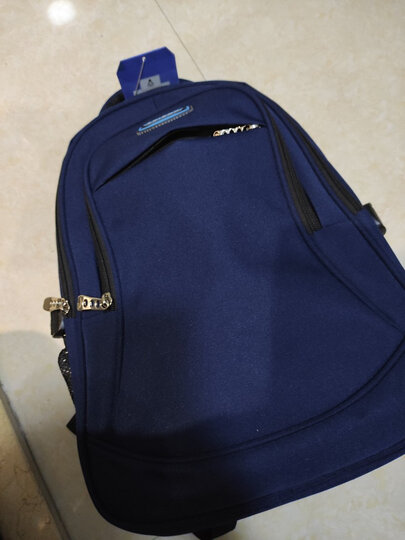 edison书包:"质量很好,做工精细,三层拉链里面还有隔层,必须五星好评!