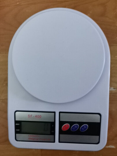 拜杰电子秤:"用的华为mate20pro手机,官方重量是189克,手机净重量称