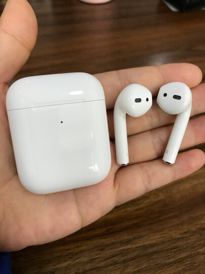 appleairpods:"超级无敌喜欢这个耳机,做工质感一级棒,音质也非常带感