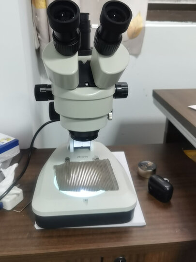 凤凰(phenix)显微镜xtl-165-vt/mt:"很清晰非常不错跟朋友尼康差距不