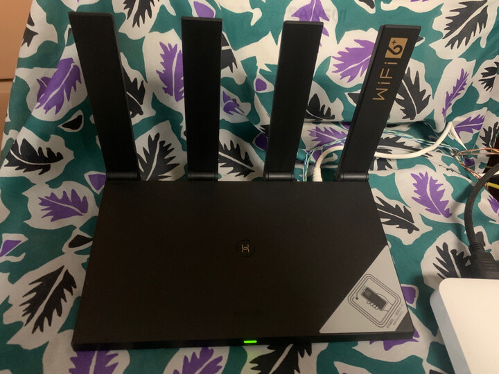 华为ws7206/ws7200:"华为这款wifi网速确实很快,不会掉线,过年还有