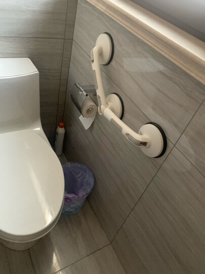 ridder吸盘扶手:"质量很不错,值得购买,安装特别方便,就像安装吸盘