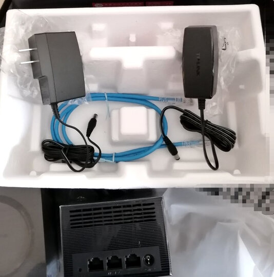 普联tl-wdr7650千兆易展版:"宝贝收到啦,先买了一套试用,效果相当不错