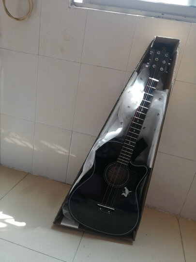 t9:"好喜欢这个吉他!这是我人生的第一个自己买的" - 京东