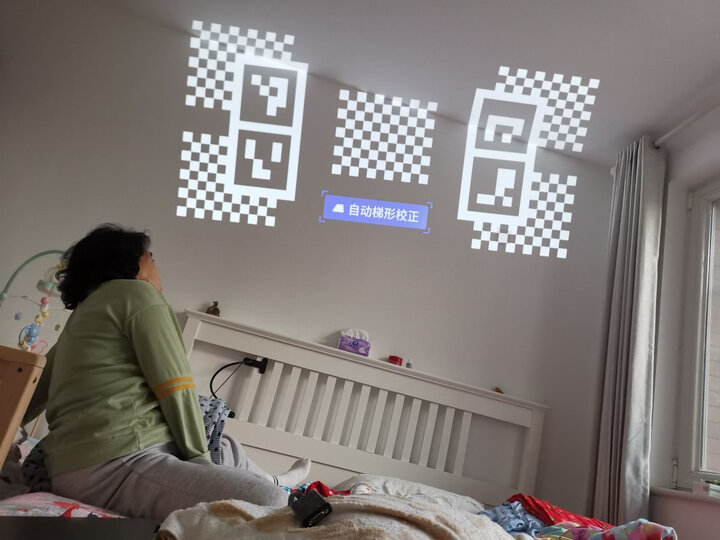 投影仪清晰,自动对焦.