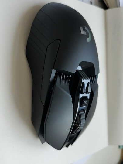 罗技g903 lightspeed:"当初看鼠标看了好久,一直都在犹豫买gpw还是,g