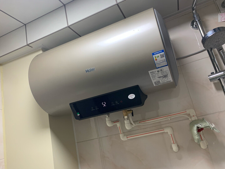 海尔(haier)ec6001-km(u1):"这款热水器不错,性价比很高,可以智能预约