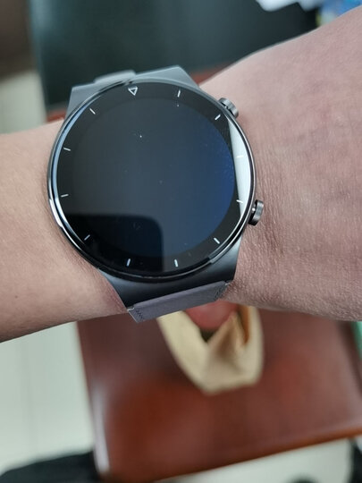 华为watch gt 2 pro:"手表很好,很快,外面预约了很久都没货,京东很快