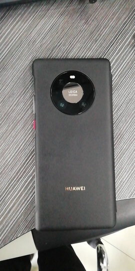 华为mate 40 pro:"从荣耀开始就一直是华为的产品,因为信任华为的品牌