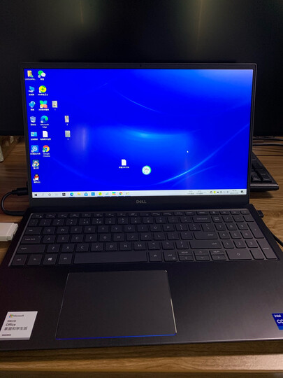 戴尔ins 15-5509:"物流速度超快,早上下单下午就拿到了.