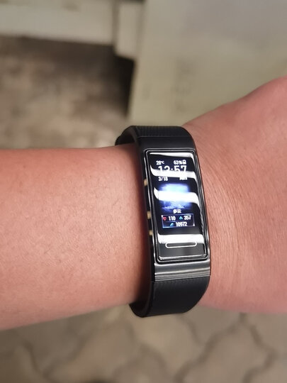 华为手环 4 pro:"刚开始用 感觉良好" - 京东